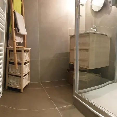 Βίλα A Avec Terrasse Un Et Parking *